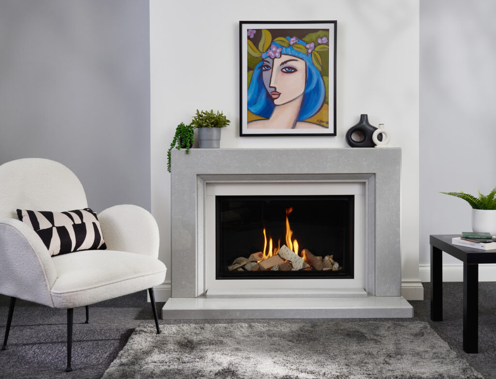Infinity 780FL with Black Glass Liner Hole in The Wall