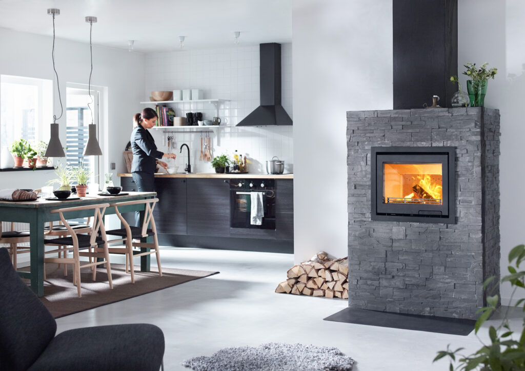 contura-i6-castiron-front-black-scaled.jpg