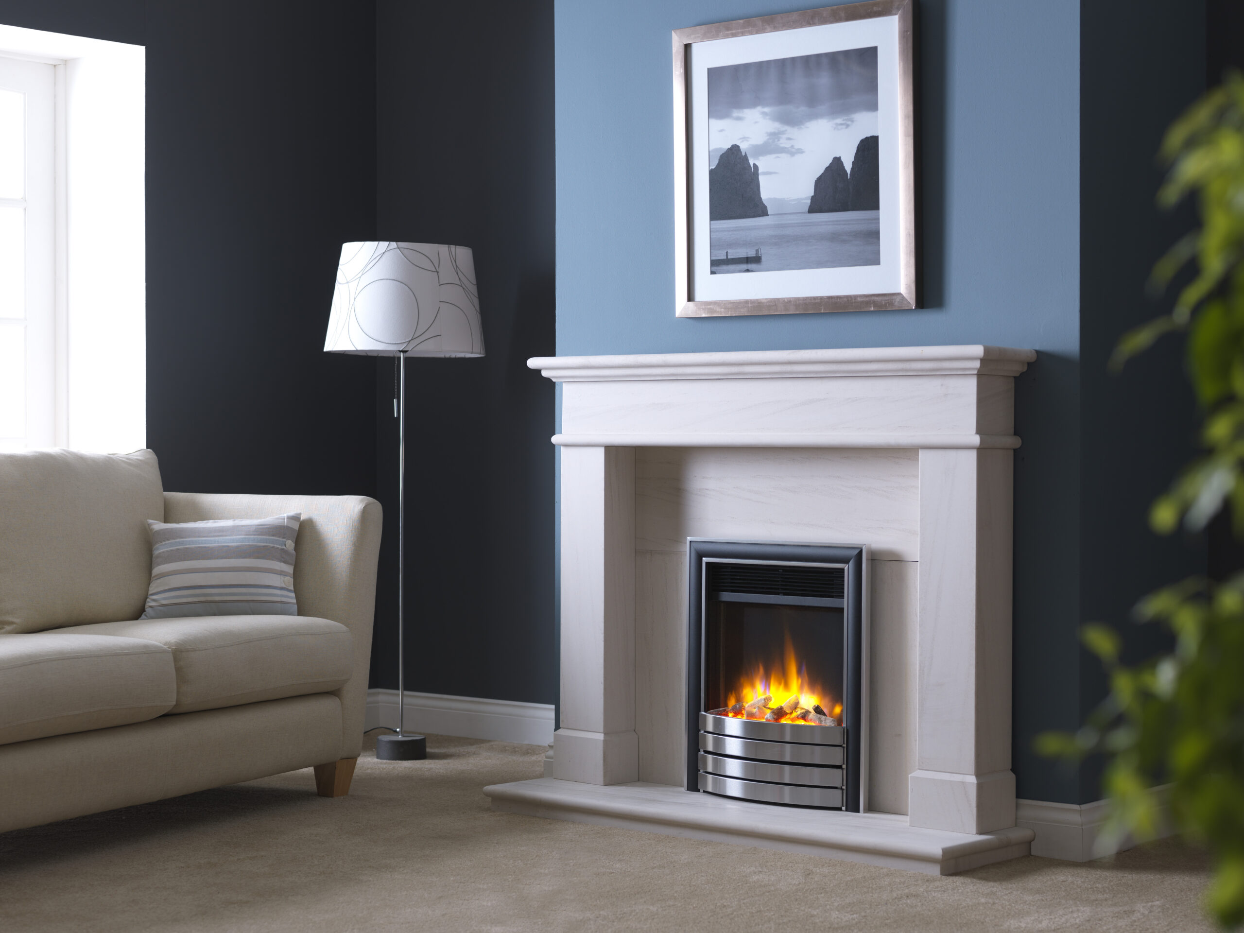 3D-Ecoflame-Electric-Fire-with-Satin-Black-Elite-Fascia-in-Balmoral-Suite-1-scaled