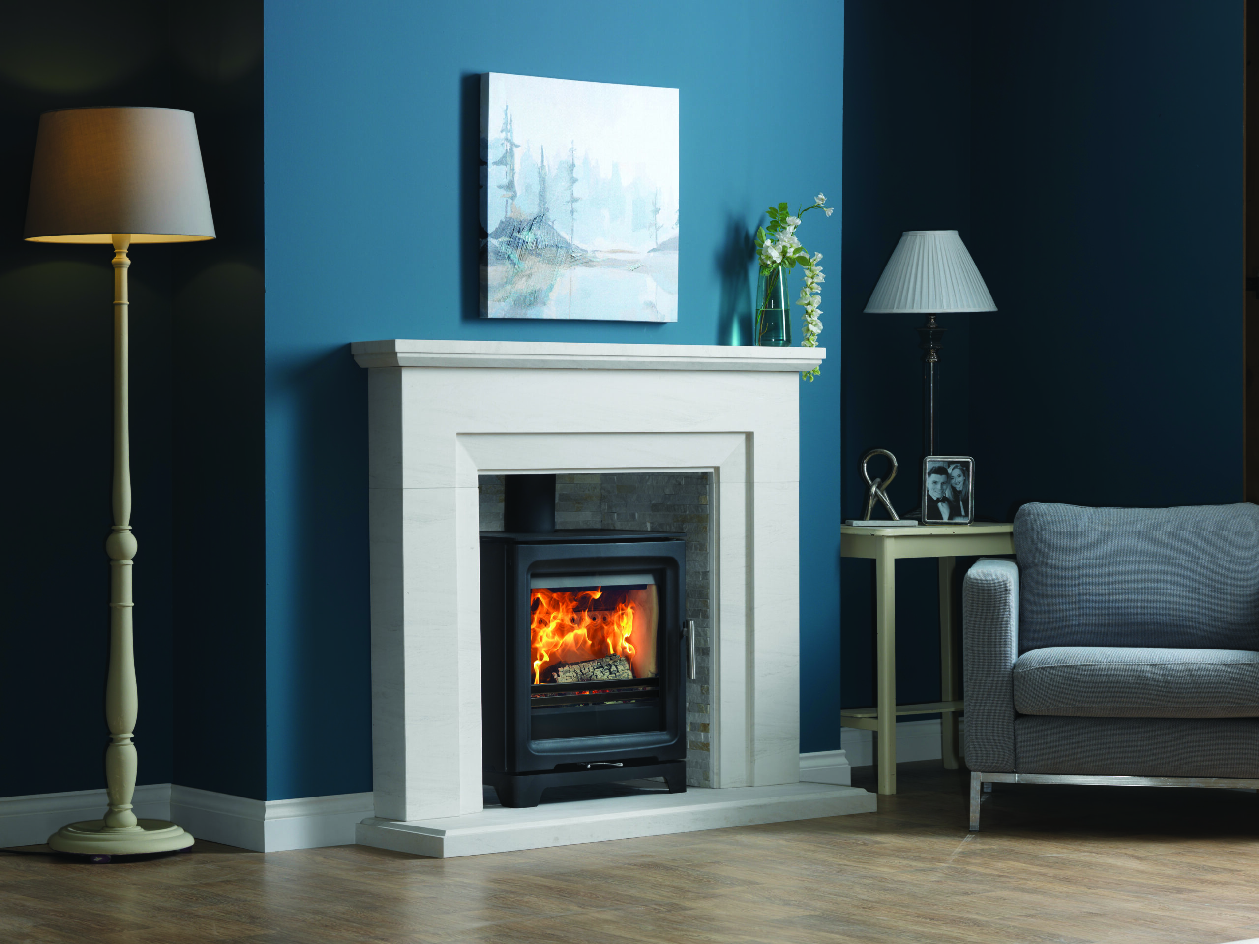 Black-Purevision-PV5W-2-Small-Stand-Berrington-Rustic-Liners-1-scaled