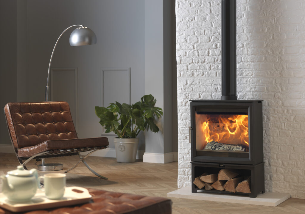 Woodtec-5kW-Extra-Wide-on-Log-Store-scaled
